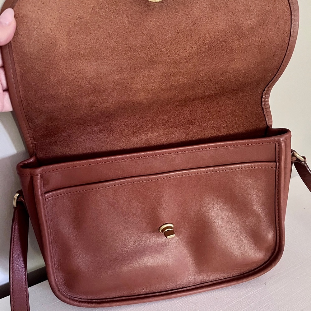 Coach City Bag British Tan - Picture 2 of 5